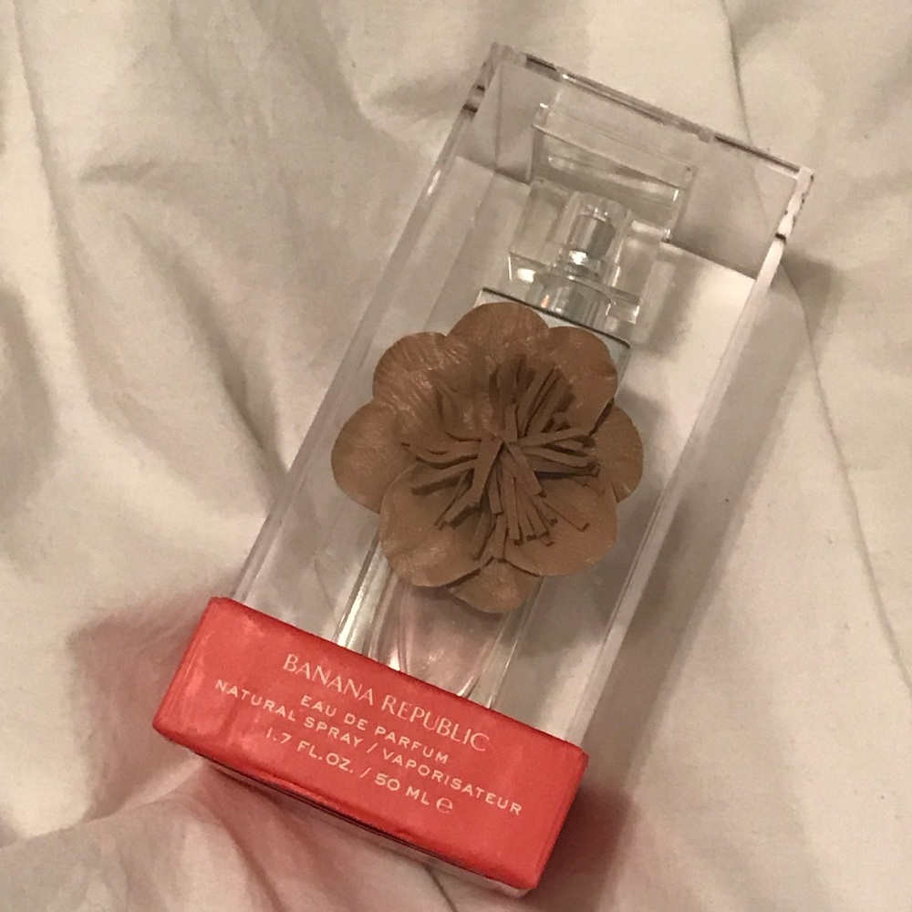 Banana republic wildbloom perfume